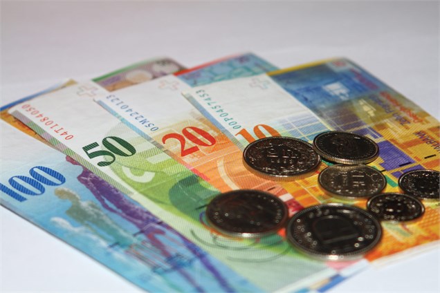 بانک مرکزی سوئیس باعث زیان صدها میلیون دلاری بروکرها شد