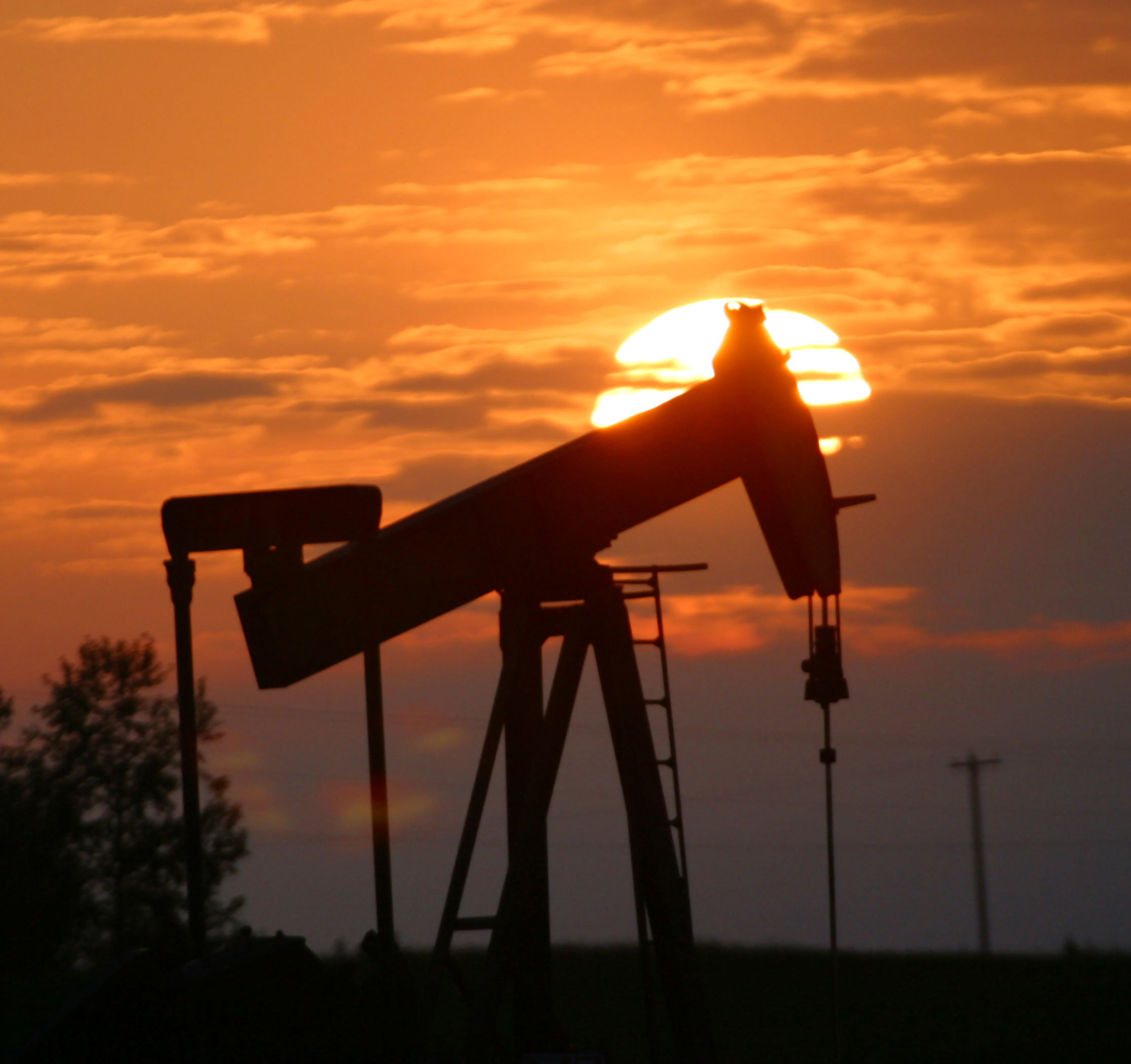 داچ‌ شل تولید نفت در لوئیزیانا را متوقف کرد