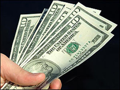 برنامه دولت برای تثبیت نرخ دلار در دامنه ۱۰ تا ۱۱ هزار تومان