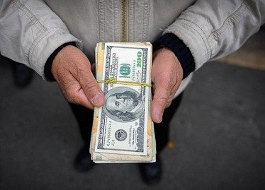 صعود قیمت دلار همزمان با تغییر فضای مذاکرات