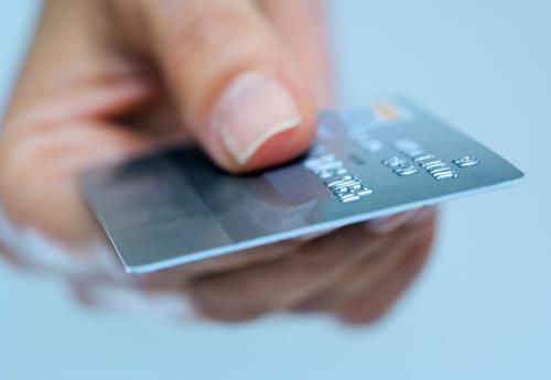 آغاز اجرای طرح کارت اعتباری خرید کالا از فردا برای 1میلیون نفر
