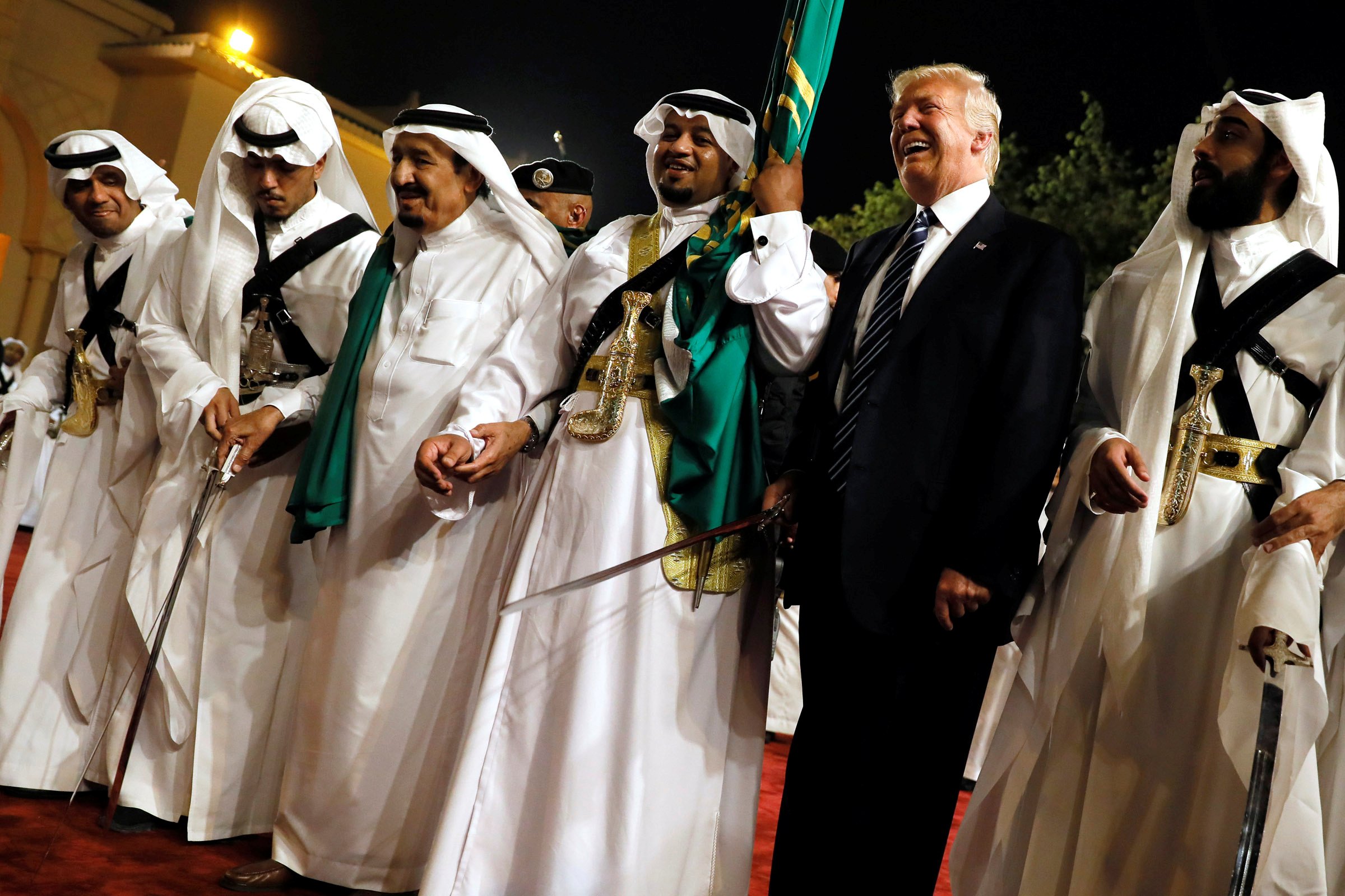 ترامپ در عربستان به دنبال چیست؟